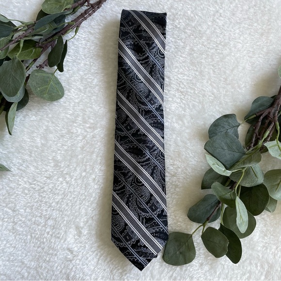 Pronto Uomo Couture Narrow Striped Paisley Silver and Black Silk Tie - Picture 3 of 11